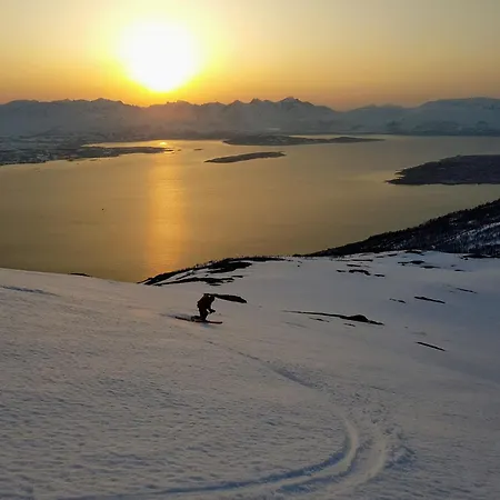 Cozy Close To The And The Mountains * Tromso